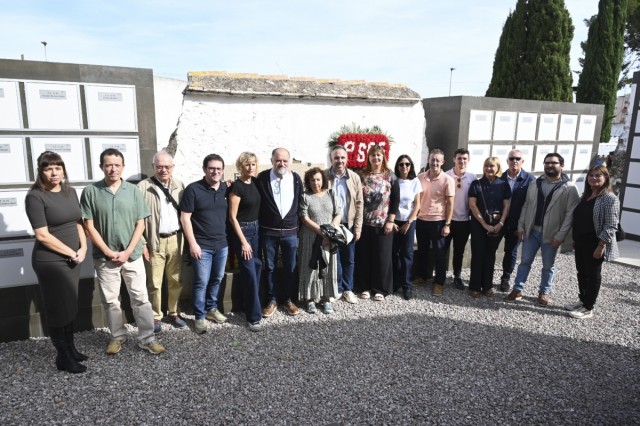 PSPV, Compromís, el Grup per la Recerca y UGT rinden homenaje a las víctimas del franquismo en Castelló