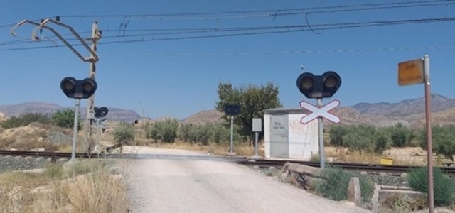 Transportes invertirá dos millones en el nuevo paso elevado en la línea ferroviaria entre Alicante y Agost