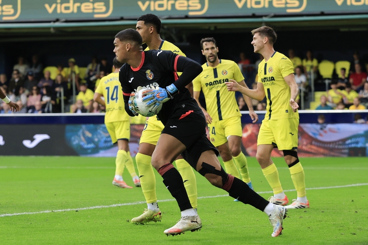 Luiz Júnior, con seis porterías a cero, casi iguala las cifras de las dos últimas Ligas