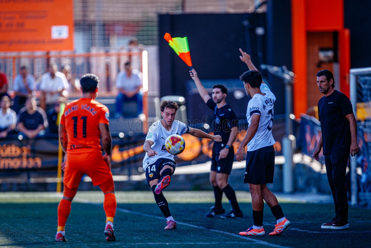 El VCF Mestalla empata en su visita a Torrent (2-2)