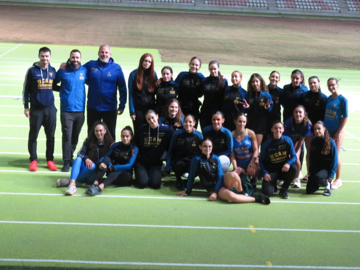 Récords regionales de Fátima Hernández y el relevo 4x400 femenino del UCAM Cartagena
