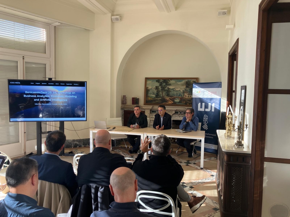 El análisis de IA en los negocios y la modelización económica protagonistas del BenicàssimTech'25 en Villa Elisa
