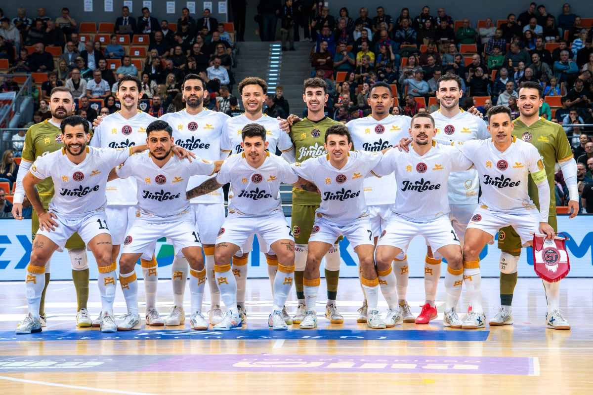  - Foto: JIMBEE CARTAGENA