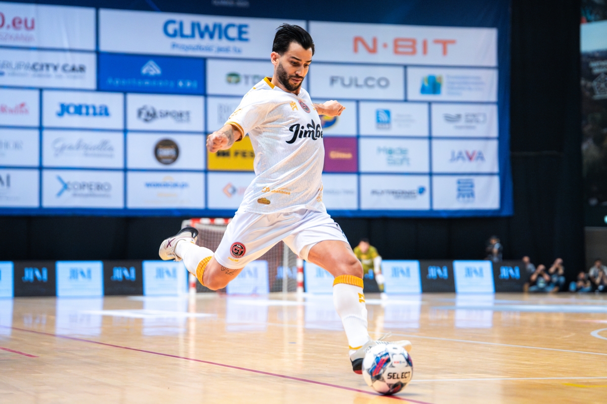  - Foto: JIMBEE CARTAGENA