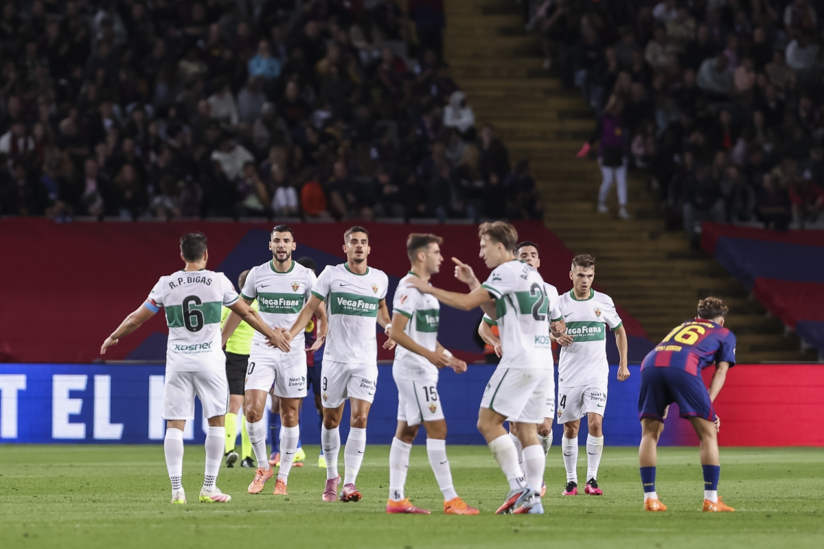 El Elche cruza el primer tercio de la competición con buenas sensaciones y sin sufrir