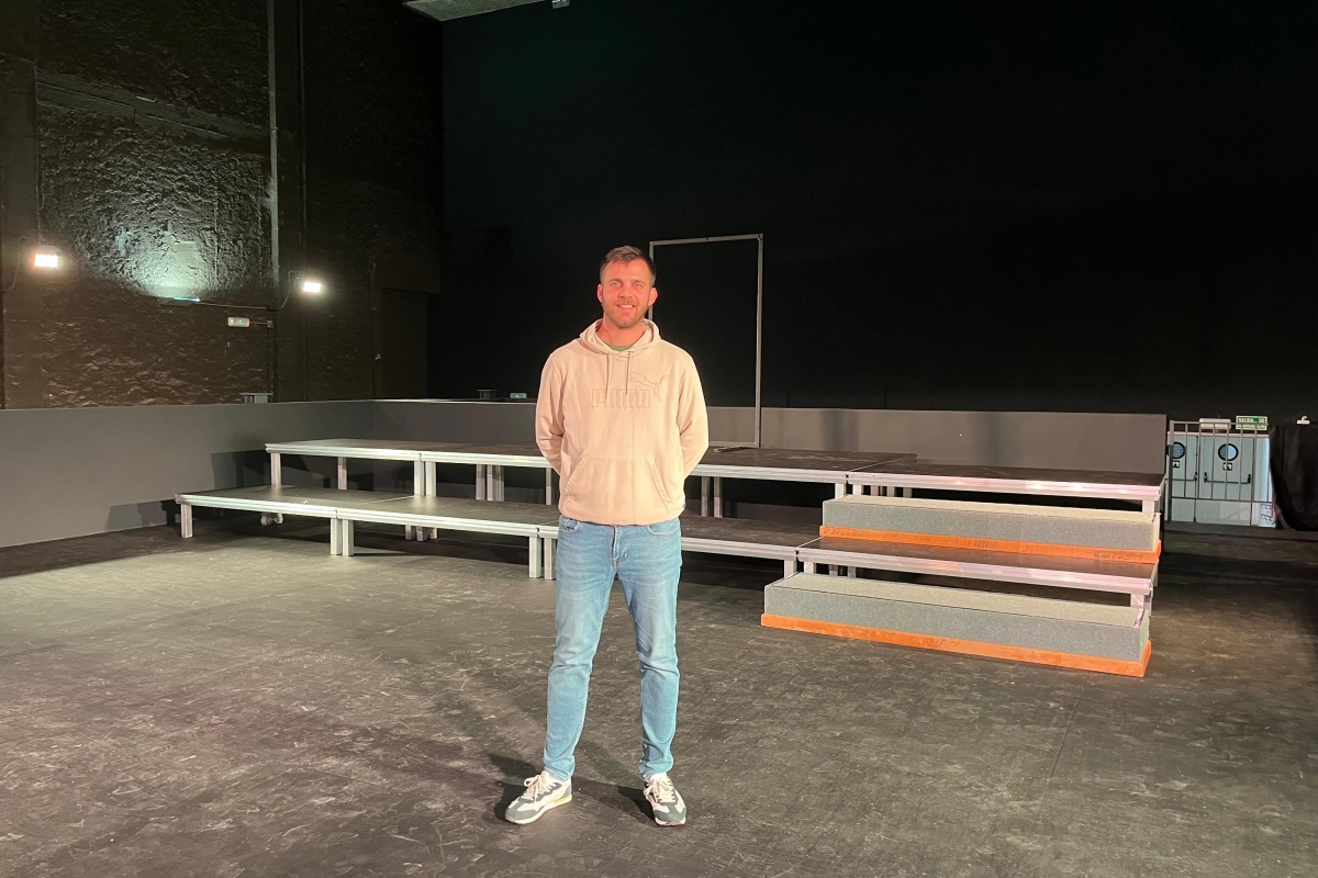 Nuevo escenario accesible o mejoras acústicas: la Vall d’Uixó culmina 