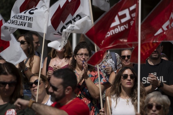 Sindicatos reconvierten la huelga de profesorado del 20 de noviembre en una jornada de concentraciones en la Comunitat
