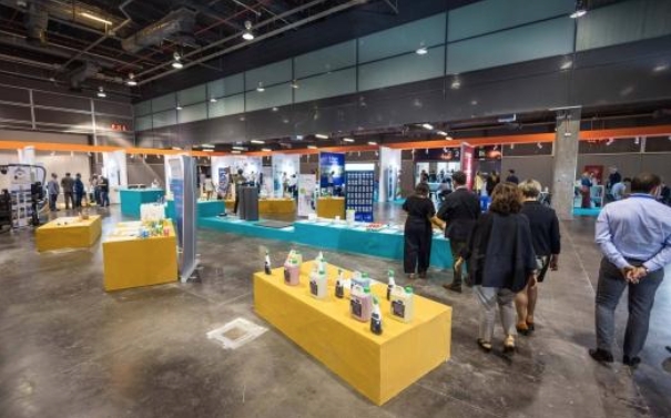 Área expositiva de producto en Feria Eco Chemical 2022. - Foto: QUIMACOVA