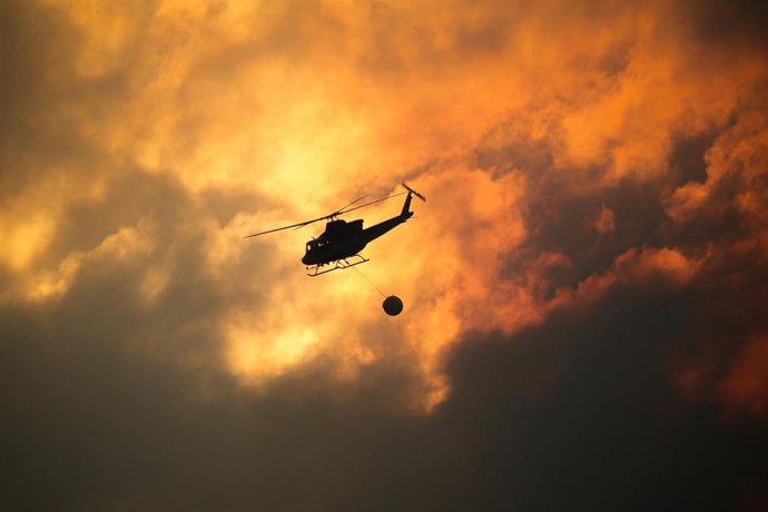 El Consell renueva la encomienda de gestión para la extinción de incendios con los consorcios de Valencia y Castellón