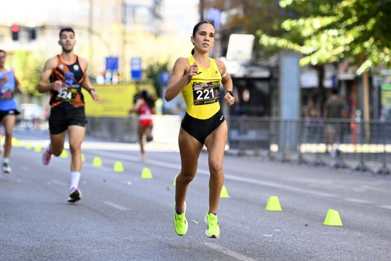 Récords regionales de la milla en ruta para Irene Andújar y Moisés Martínez