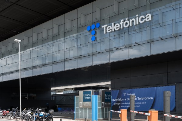 Telefónica se adjudica un contrato de servicios de centros de datos y cloud para Enaire por casi 32 millones