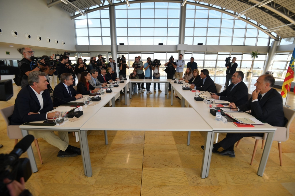 Pleno del Consell en la Ciudad de la Luz, tras la dimisión de Mazón. - Foto RAFA MOLINA