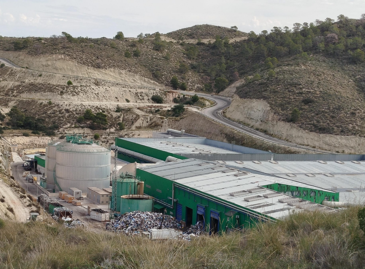 El vertedero de El Campello recibirá la basura del Vinalopó hasta que acaben las obras en su planta