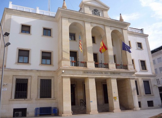 La sevillana Dondores Management se hace con el contrato de limpieza de la Subdelegación 