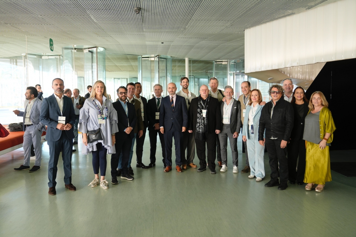 La Región exhibe su potencial en el sector contract ante delegaciones de seis países