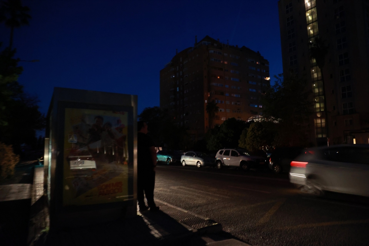 El Gobierno recupera por Real Decreto las medidas del 'decreto antiapagón' que reforzaban a REE y a la CNMC