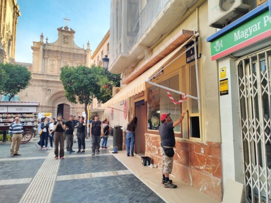 La magia del cine convierte el centro de Murcia en Budapest: estas son las calles donde se rueda este miércoles la película 'F.A.S.T.'