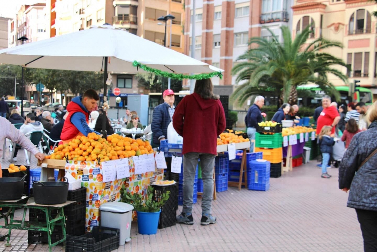 Castelló reúne a los participantes en el Mercat de la Taronja y creará una iniciativa para atraer visitantes