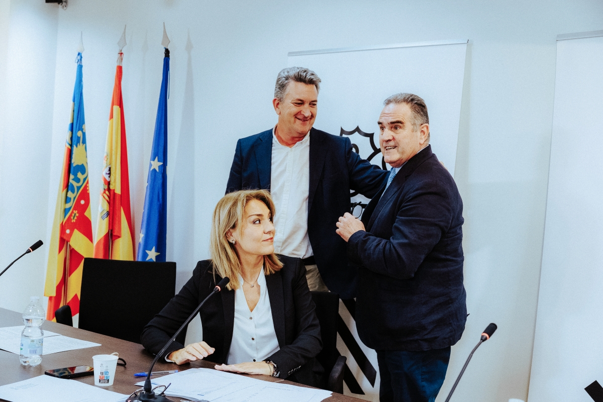 Los retos que Mus hereda de Gan Pampols: comisión mixta y una reconstrucción en plena incertidumbre política