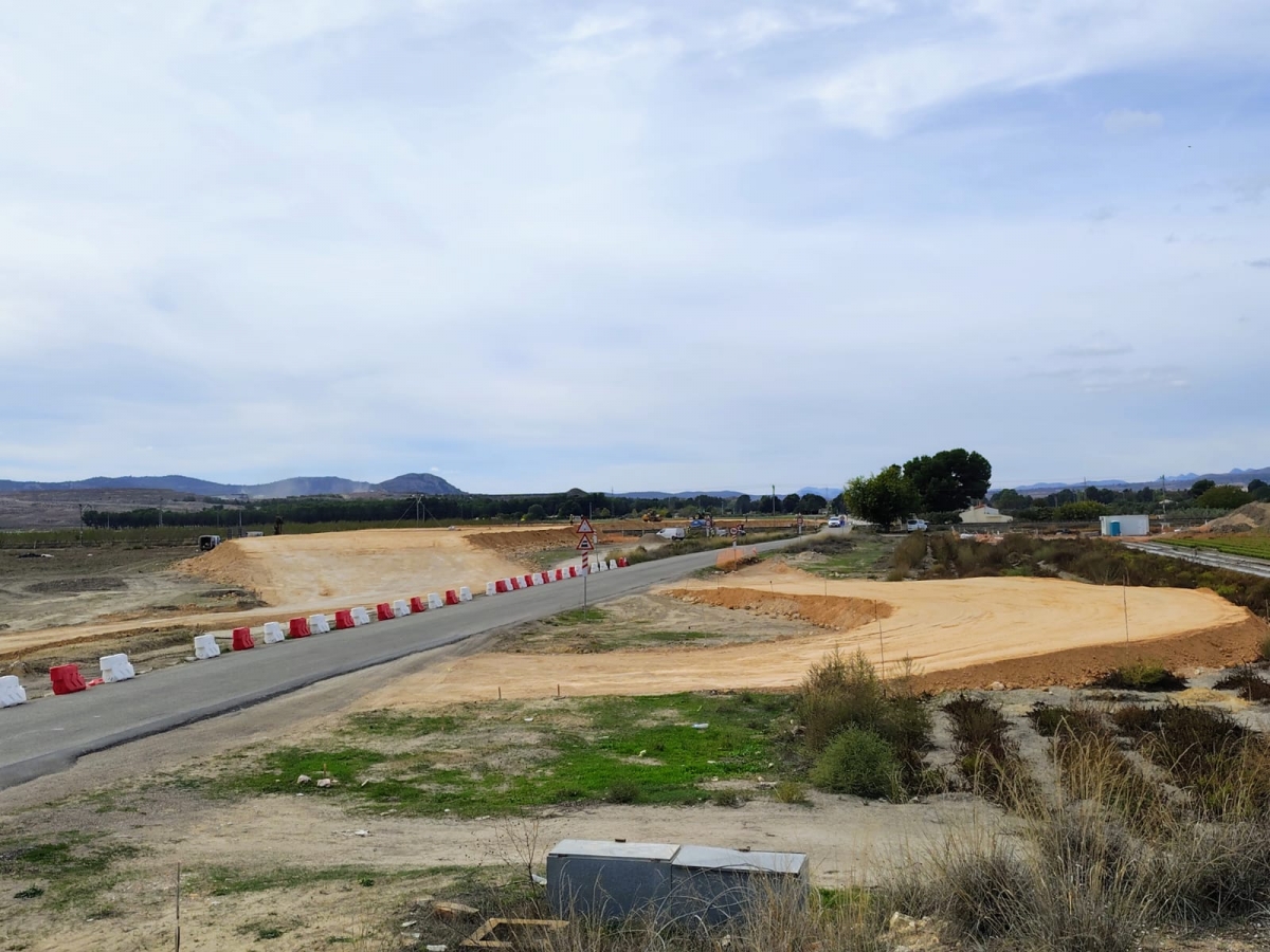 Avanzan las obras del puente de Cordel de la Noguera para eliminar el paso a nivel en Villena