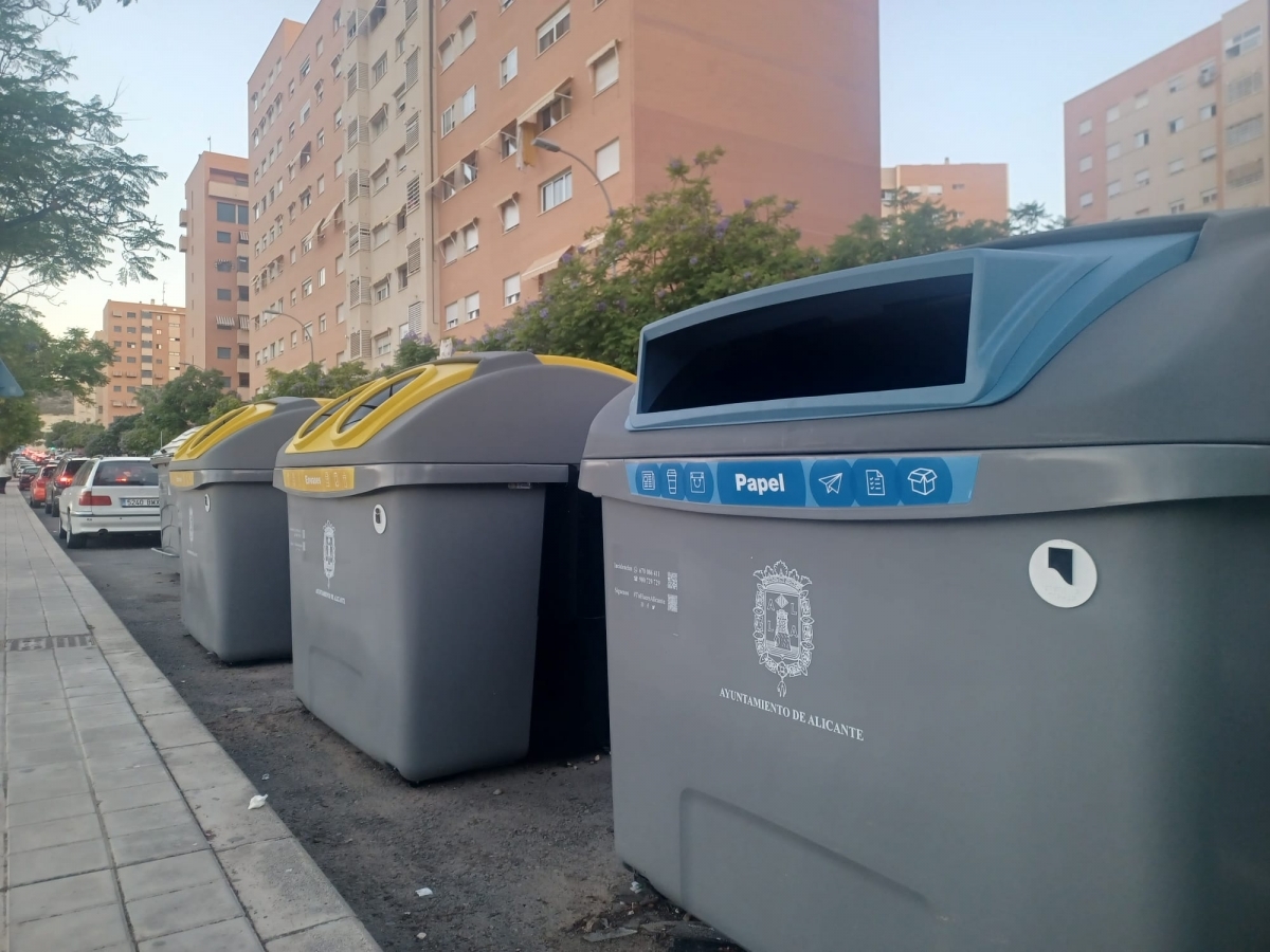 Vecinos del Pla de Alicante exigen mejoras en la limpieza tras otra encuesta negativa