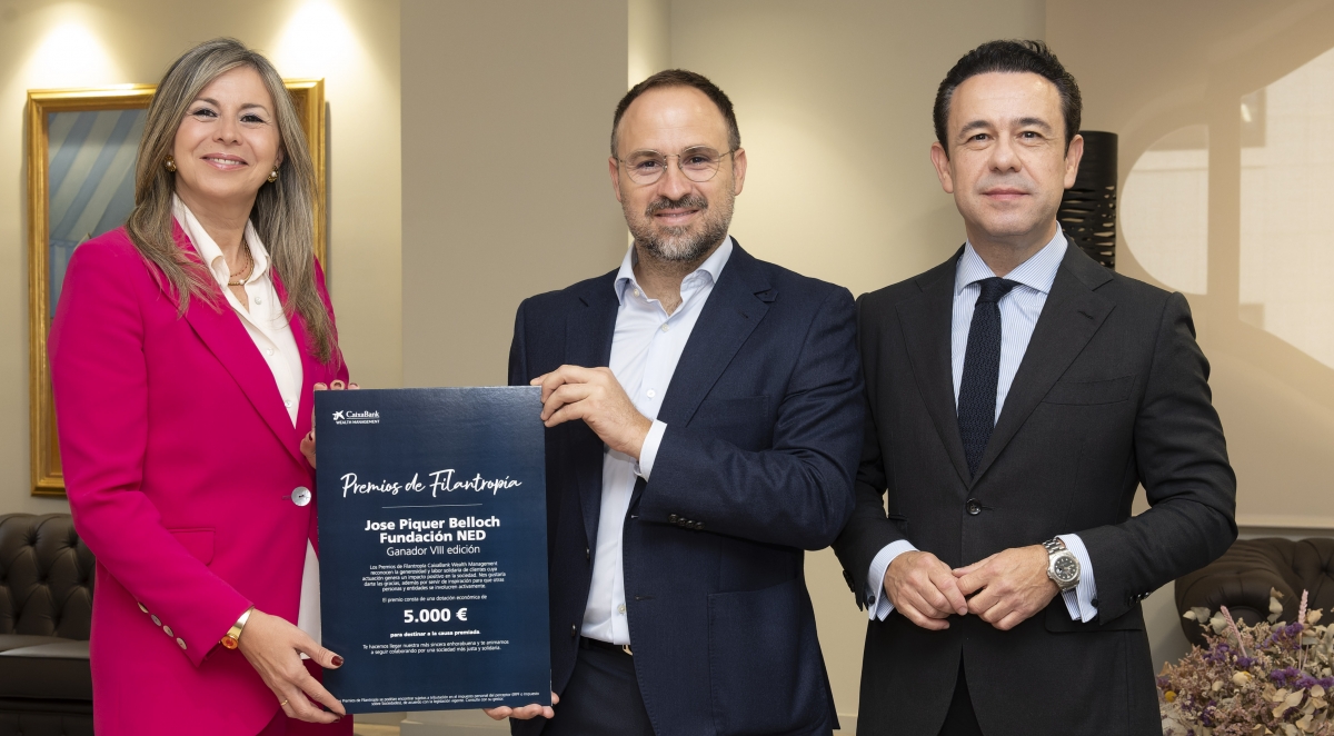 CaixaBank Wealth Management premia a José Piquer de la Fundación NED en sus VIII Premios de Filantropía