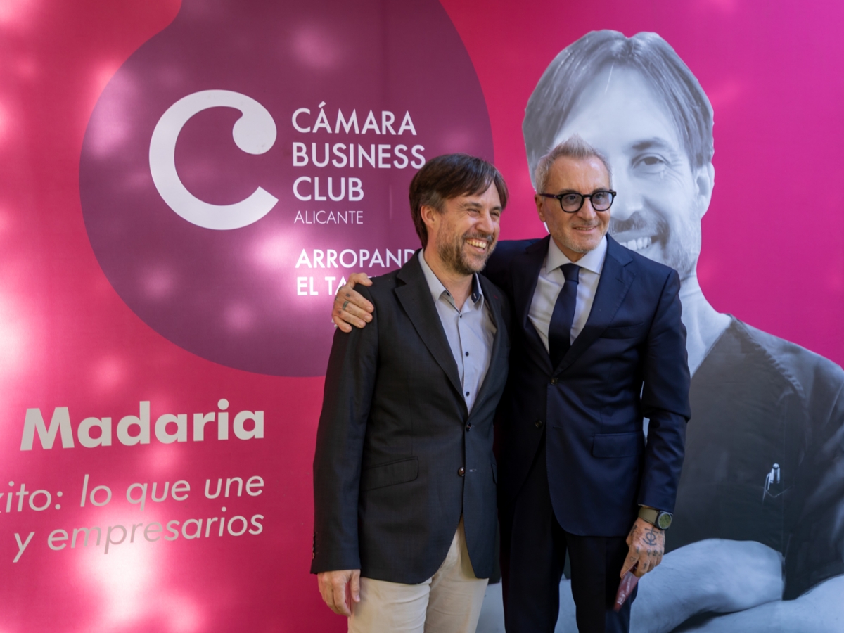 La conferencia de Enrique de Madaria, en imágenes 