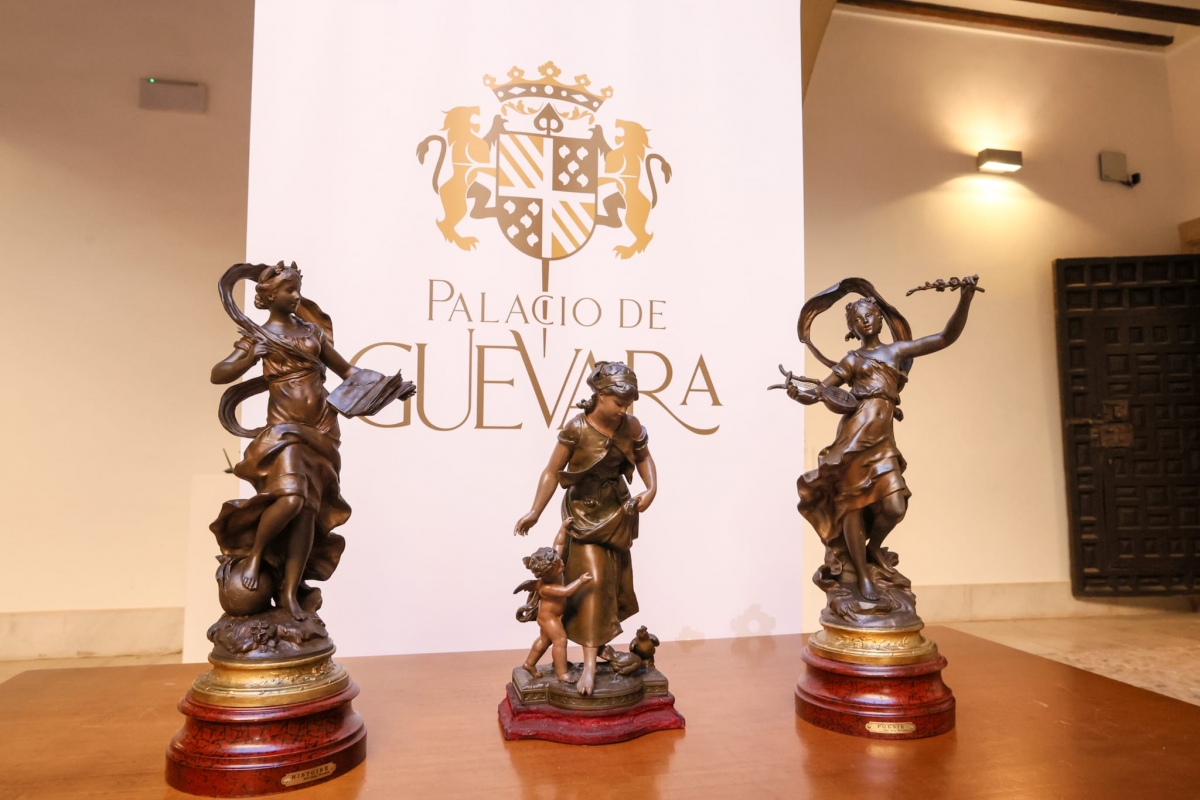 Tres nuevas esculturas restauradas, de segunda mitad del XIX, se incorporan a la Casa de Guevara de Lorca