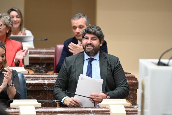 López Miras recupera como proyecto de ley el decreto que busca promover 25.000 viviendas en la Región