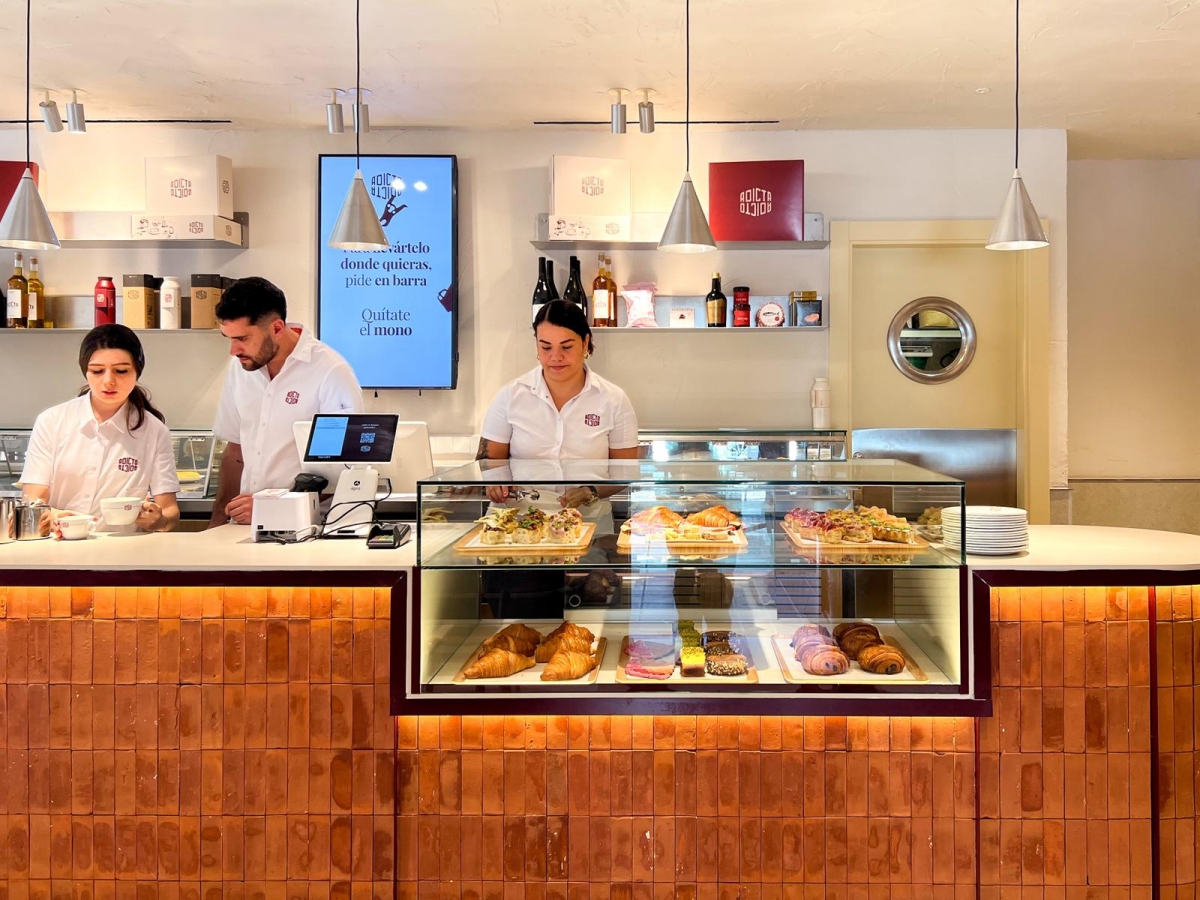 Abre Adicto y Adicta, la primera cafetería de Gastroadictos en València