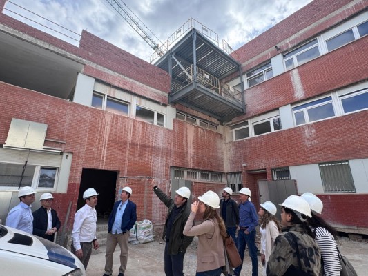 Falta de mano de obra y subcontratas inciden en el retraso en la obra del IES Andreu Sempere de Alcoy