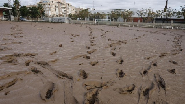 Sedaví ultima la reapertura de su pabellón y presenta un presupuesto de 4 millones para el polideportivo