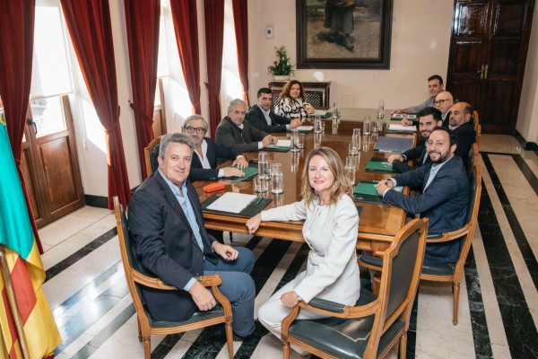 Giro en el Tram de Castelló: El Consell invertirá 1,4 millones en una reforma integral de la plataforma del centro