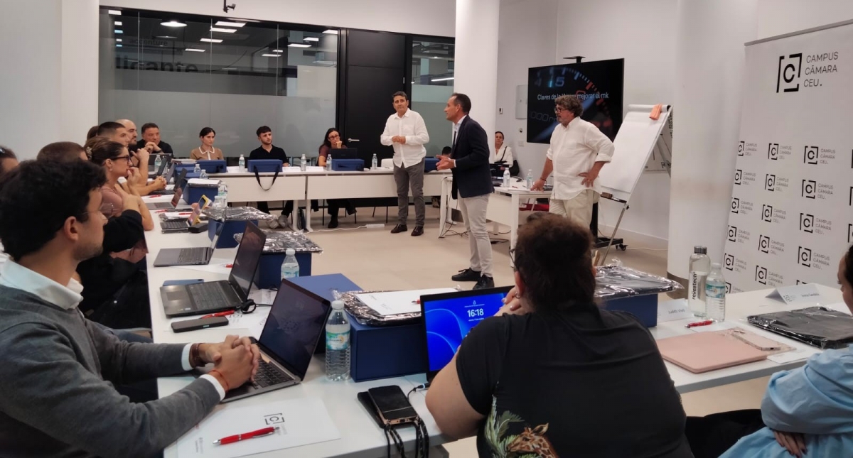 El Campus Cámara CEU imparte un programa de liderazgo en Alicante para mejorar la competitividad empresarial