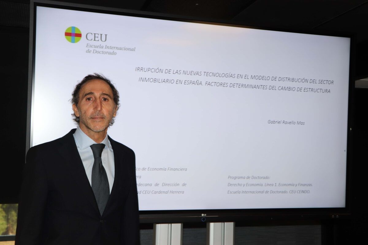 El profesor Gabriel Ravello - - AP El profesor Gabriel Ravello -