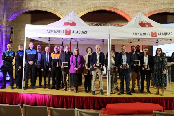 Murcia recibe el reconocimiento del pueblo valenciano Alaquàs por su solidaridad tras la Dana