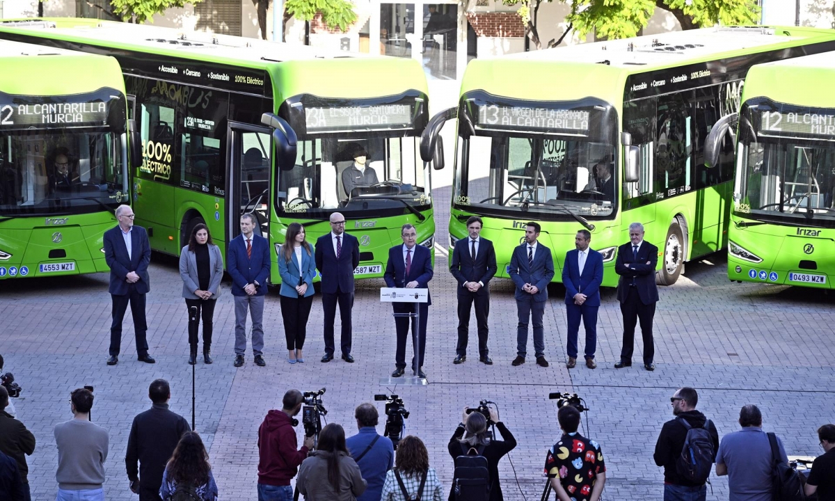Murcia suma 12 nuevos autobuses eléctricos y prepara una renovación en la flota municipal