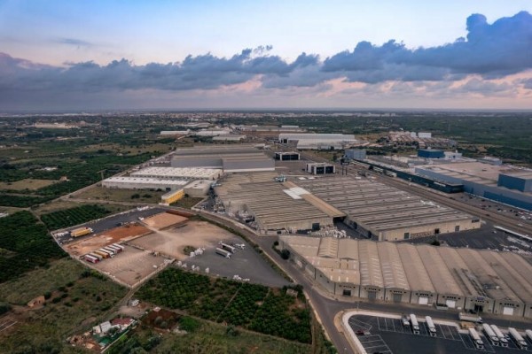 Luz verde para renovar el alumbrado de los polígonos industriales de Vila-real: dedica cerca de 1,9 millones