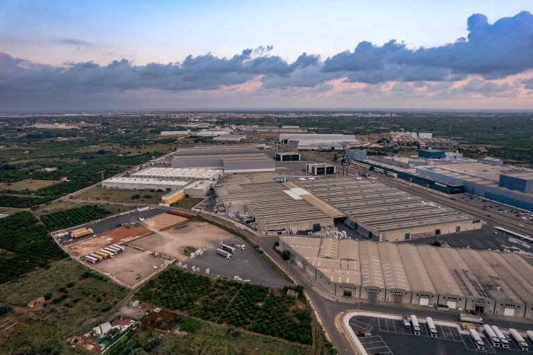 Más de 3.300 luminarias y 2 millones: Vila-real licita la renovación del alumbrado en las áreas industriales