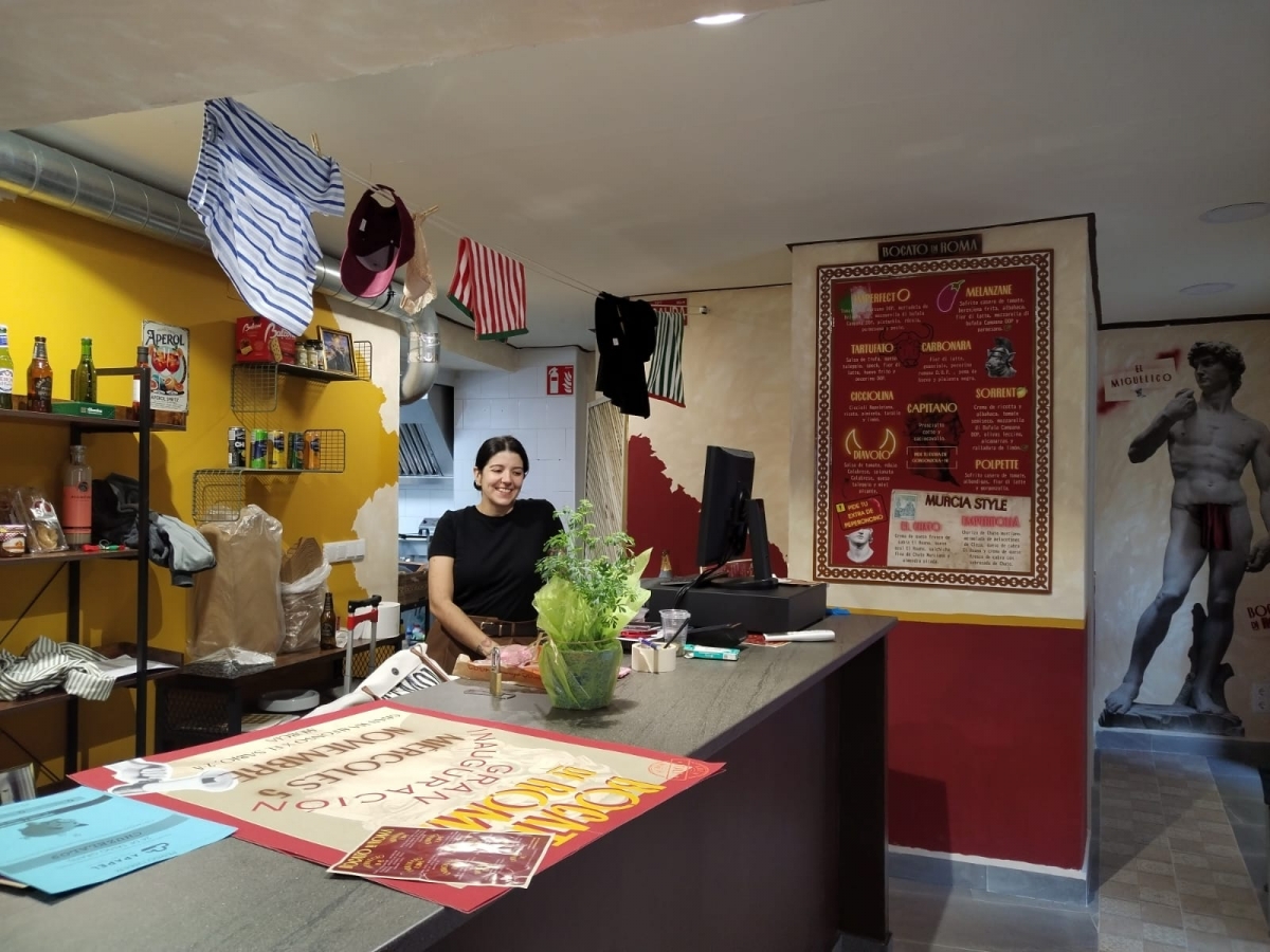 Un 'bocado' de Roma en el corazón de Murcia: la pizzería que evoca el espíritu y encanto de la comida callejera italiana