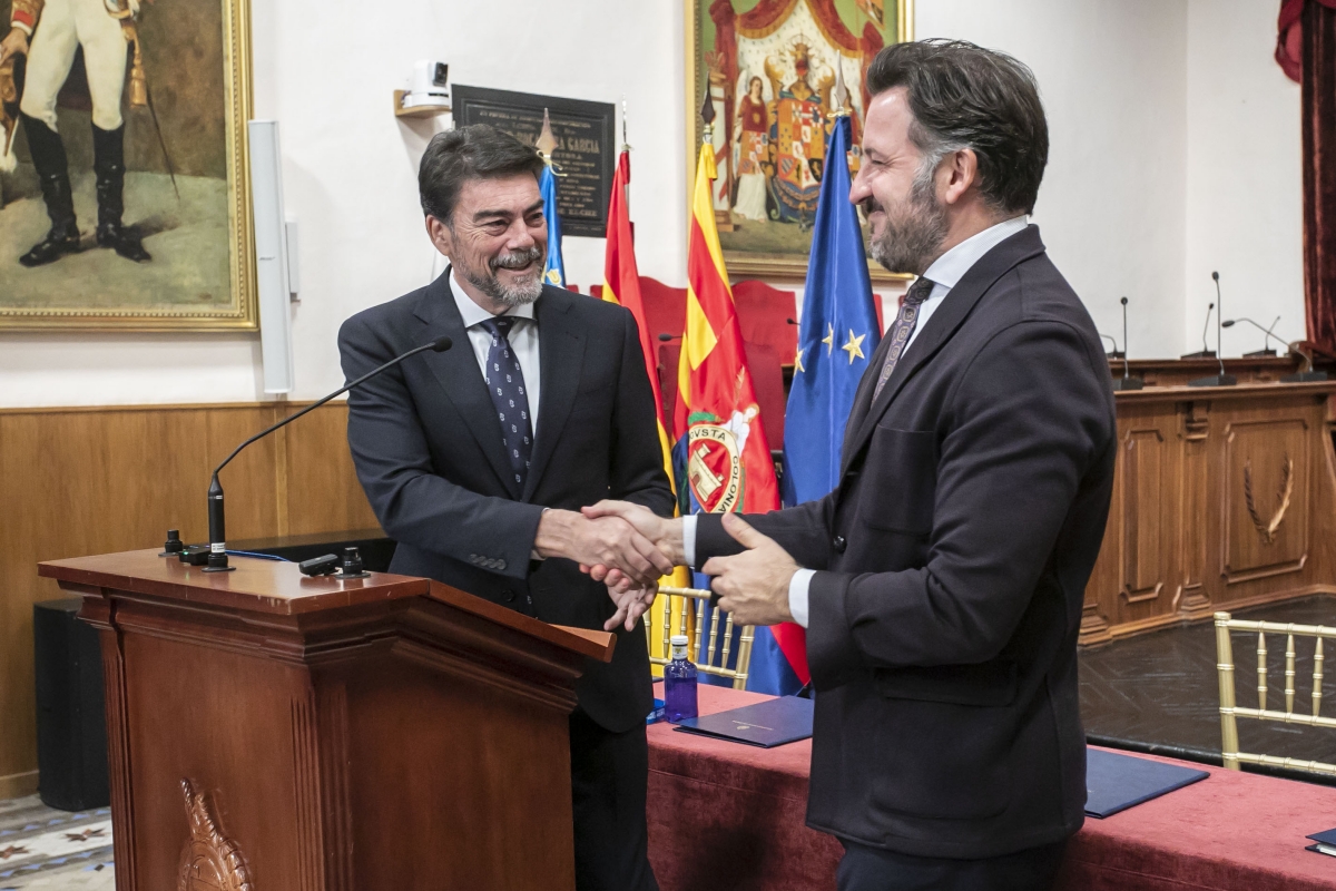 El éxito de inscritos en la I Maratón Elche-Alicante avala su continuidad 