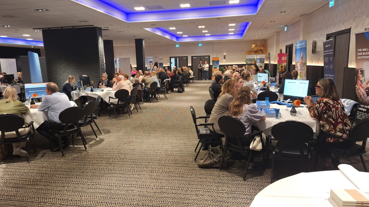 El turismo de Castellón explora mercados emergentes: negocia con operadores de Polonia y Holanda