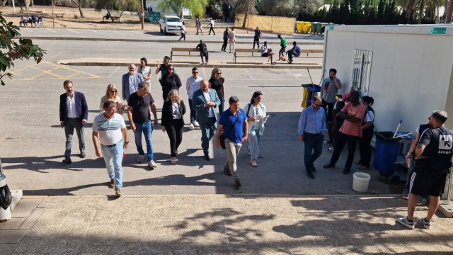 El PP lleva al Congreso y al Senado las presuntas irregularidades del centro de acogida de inmigrantes en Cartagena