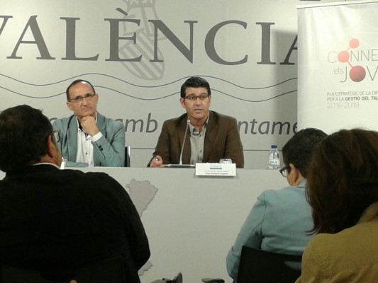 La Diputación concederá 3,2 millones en becas para 2.500 jóvenes valencianos