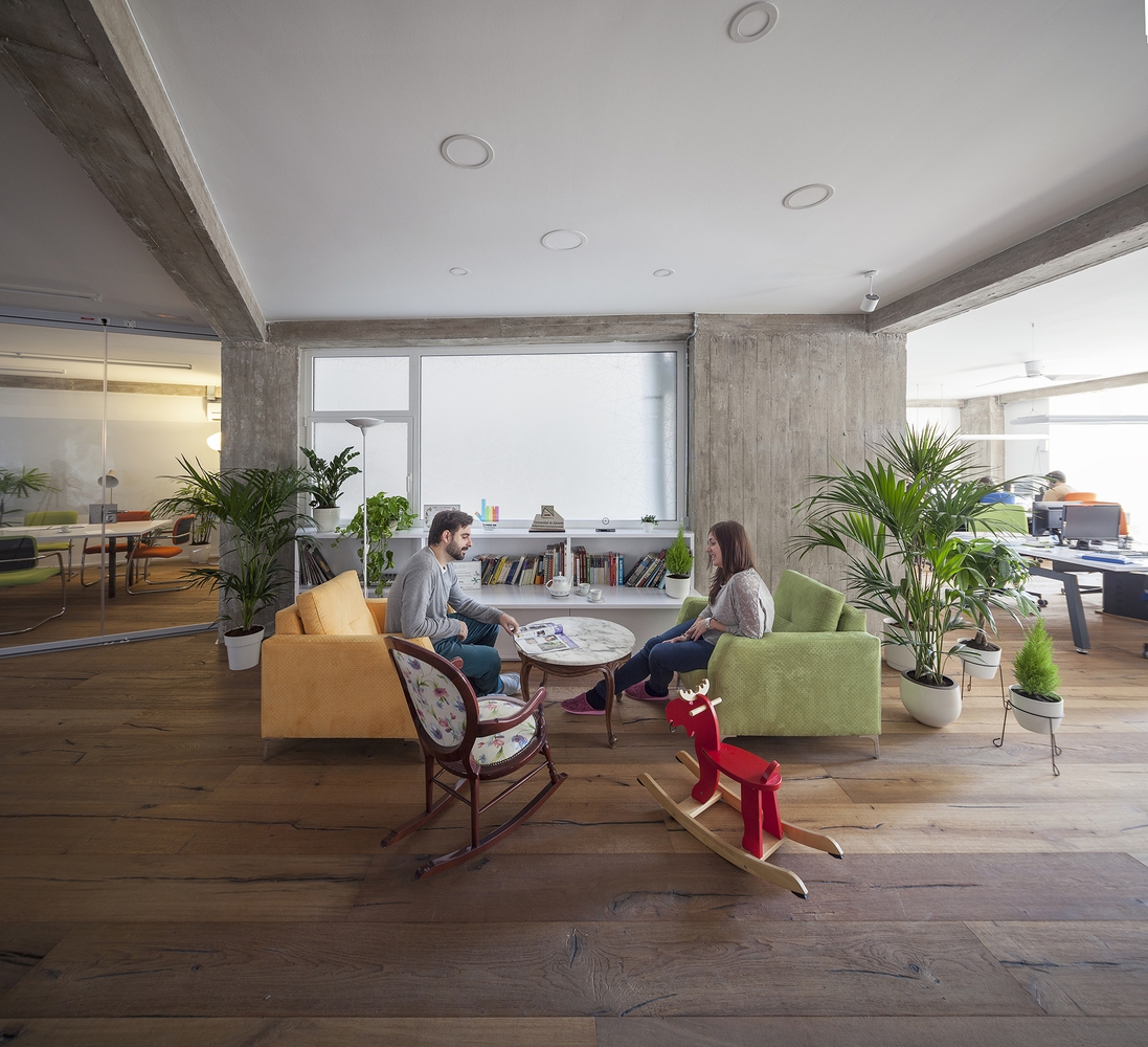 D’una plaça fem una oficina