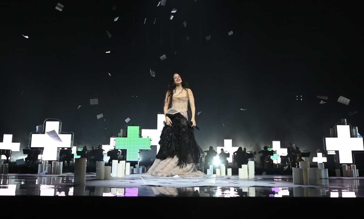 Rosalía ilumina València