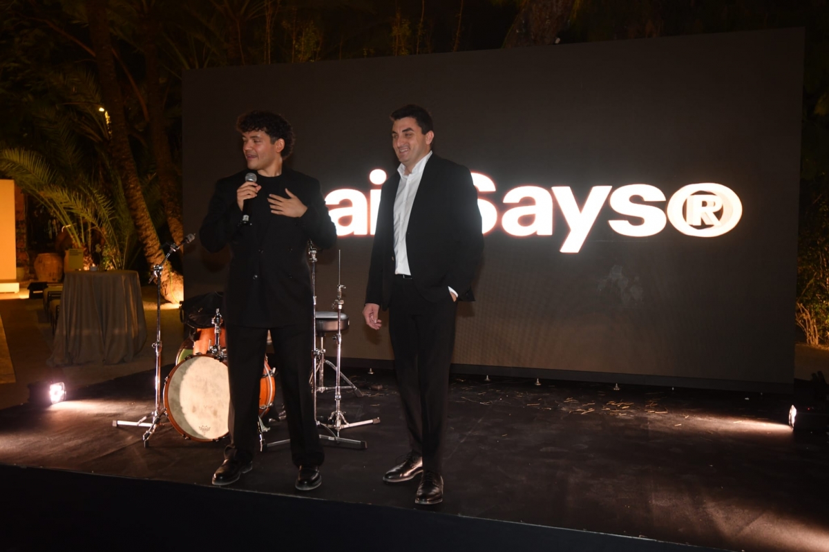 SpainSays se pasa Cuatro Pueblos: celebra su 5º aniversario lanzando una agencia creativa