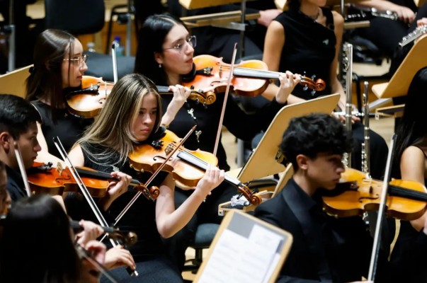 La Sinfónica Juvenil de Costa Rica homenajea a las víctimas de la Dana con un concierto