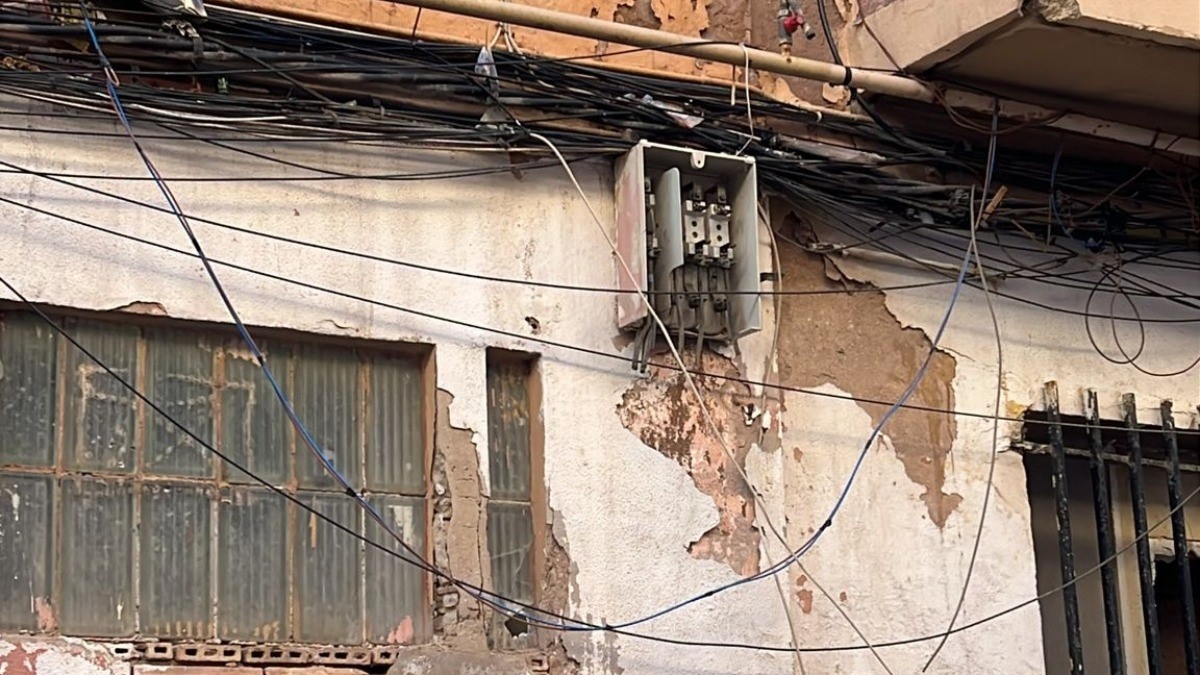 La Policía Local de València desarrolla un operativo contra conexiones ilegales de luz 