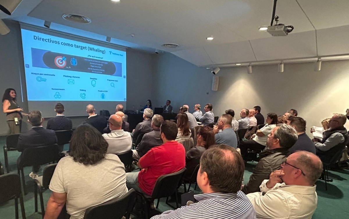 València refuerza la ciberseguridad del sector público local con una formación para sus directivos